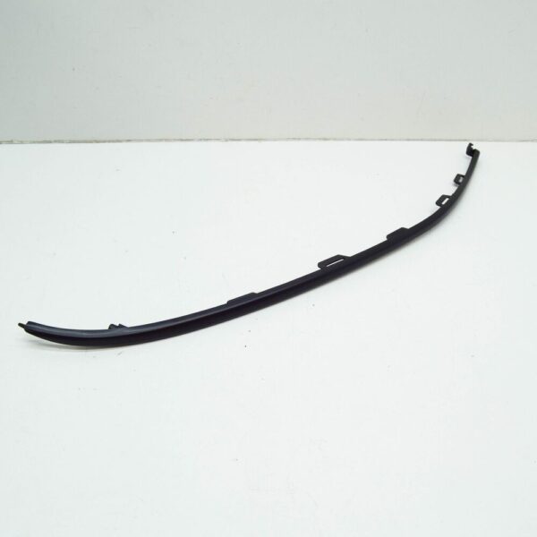 86585S0000 - Hyundai i30 Estate GD Front Left Bumper Molding 86585S0000 NEW GENUINE