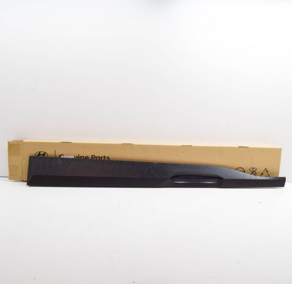 87722J9IA0R9G - HYUNDAI KONA MK1 FRONT RIGHT DOOR MOLDING 87722J9IA0 NEW GENUINE