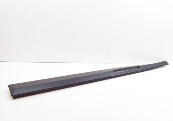 87722J9IA0R9G - HYUNDAI KONA MK1 FRONT RIGHT DOOR MOLDING 87722J9IA0 NEW GENUINE