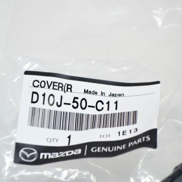 D10J50C11 - Mazda CX-3 DK Front Right Fog Light Cover D10J-50-C11 NEW ORIGINAL